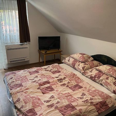 Talaber Vendeghaz Apartment Вонярквашеги Екстериор снимка